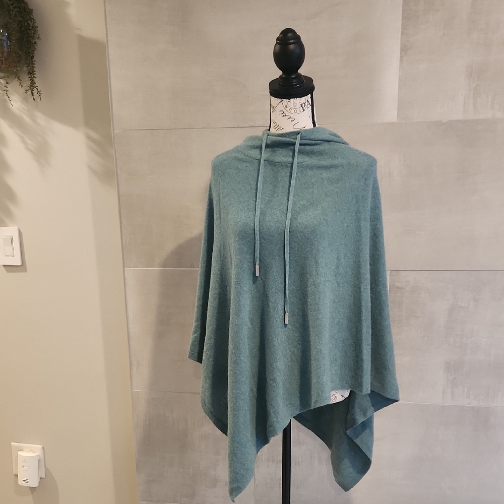 Rachel Zoe 100% 2 Ply Cashmere Teal Hooded Poncho